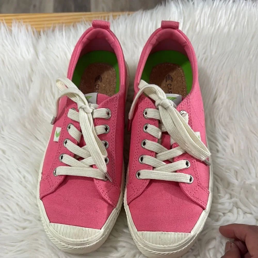 Cariuma Pink Canvas Sneakers Size 8